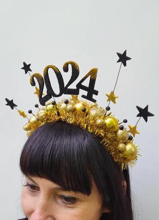 Золотисто чорона новорічна корона з кульками та зірками для зустрічі нового року, на новорічне свято2 фото