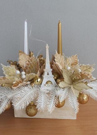 Новорічна композиція з ейфелевою вежею зі свічками на стіл1 фото