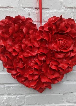 Червоне декоративне серце. декор до дня святого валентина2 фото