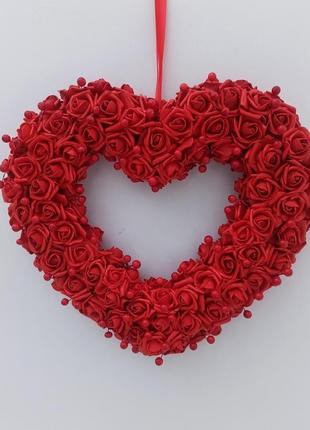 Серце з  червоних троянд. декор чи подарунок до дня святого валентина