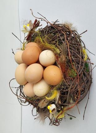 Пасхальна тарілка у формі гнізда для памхальних яєць.9 фото