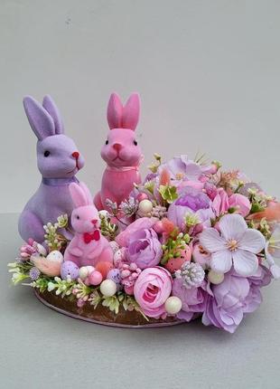 Великодня і весняна композиція на стіл з зайчиками в рожевому та пурпурному кольорах5 фото