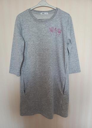 Трикотажна сукня на дівчинку