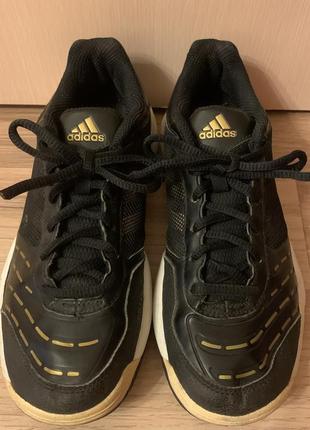 Кроссовки adidas