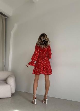 Приталенное платье мини, с цветочным принтом, красное6 фото