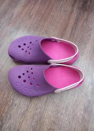 Crocs  c13