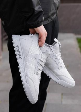 Кроссовки adidas different silver3 фото