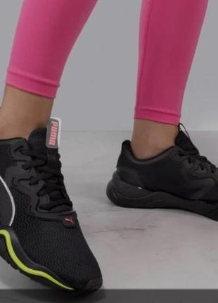 Кросівки puma zone xt wns 37,5 (4.5) устілка 24 см black-ignite pink-silve