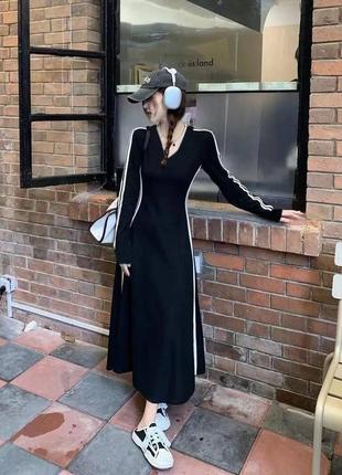 Жіноча приталена сукня максі, зі смужками, чорна3 фото