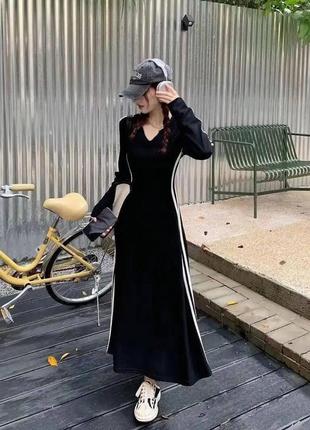 Жіноча приталена сукня максі, зі смужками, чорна4 фото