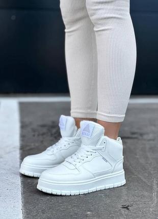 Жіночі зимові кросівки, із шкіри, утеплені на хутрі, білі