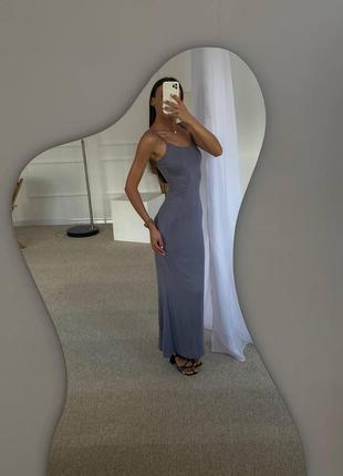 Женское приталенное платье макси, из вискозы, серое2 фото