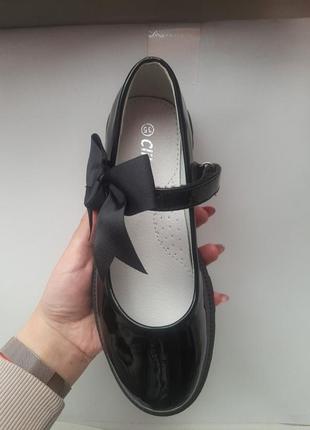 Туфли детские черные лаковые с бантиком clibee4 фото