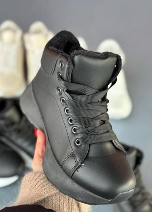 Женские зимние ботинки, из кожи, утепленные, черные5 фото