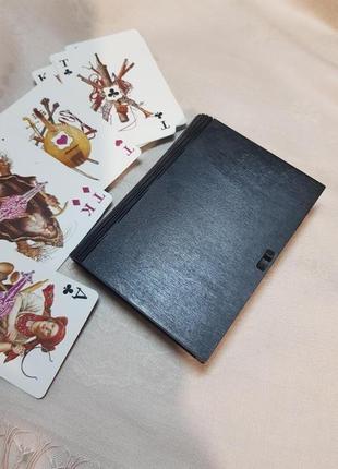 Футляр для гральних карт, дерево