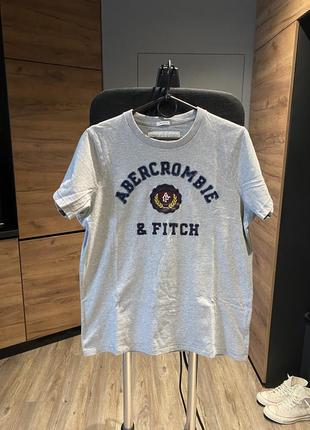 Abercrombie &amp; fitch футболка.1 фото