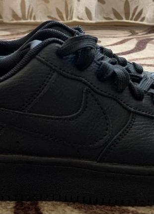 Кроссовки от бренда nike air force 1 07 black