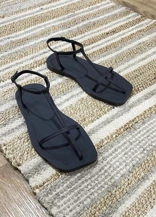 The afina украинский бренд обуви босоножки черные кожаные в стиле jil sander 41 размер новые3 фото