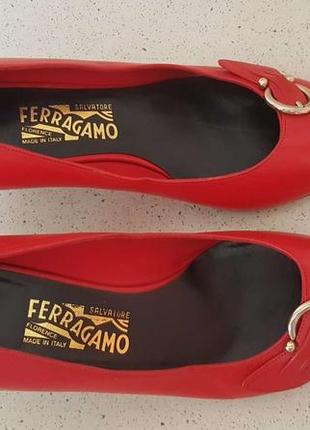 Туфли salvatore ferragamo made in italy р.39 кожа