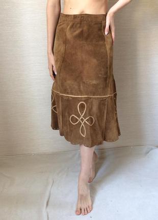 Замшевая коричневая юбка4 фото