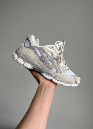 Жіночі кросівки asics gel-nyc beige/silver