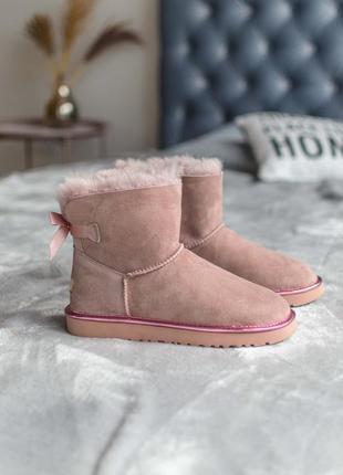 Ugg mini bailey bow ll pink cапоги женские уги4 фото