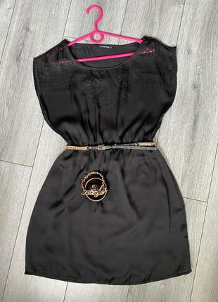 Черное платье terranova с вырезанным узором2 фото