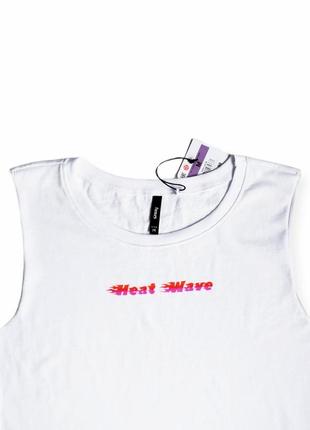 Актуальна нова вкорочена майка футболка топ з принтом відкриті плечі sinsay5 фото
