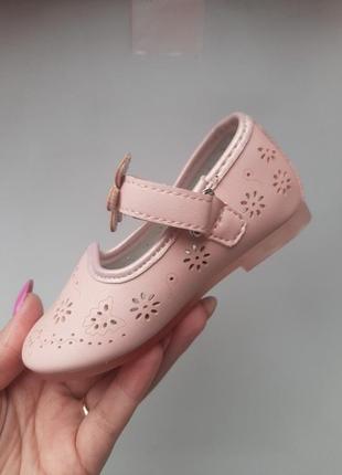 Туфли детские розовые для девочки цветочка на липучке4 фото