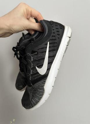 Кросівки жіночі nike 37.55 фото