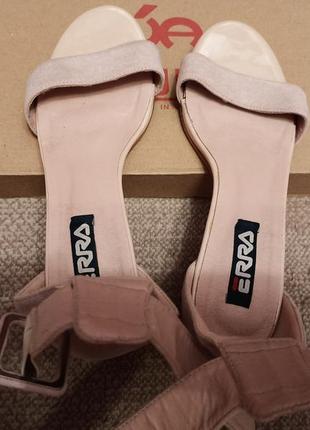 Босоножки женские