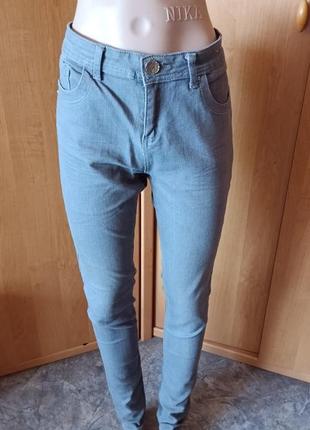 Отличные узкие джинсы слимы р. denim co