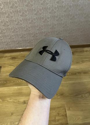 Кепка under armour