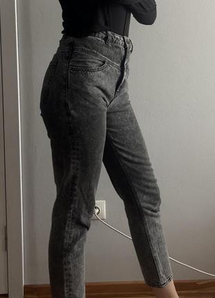 Серые мом джинсы stradivarius2 фото