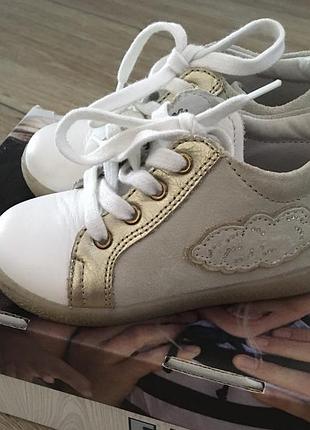 Черевички для дівчинки шкіряні