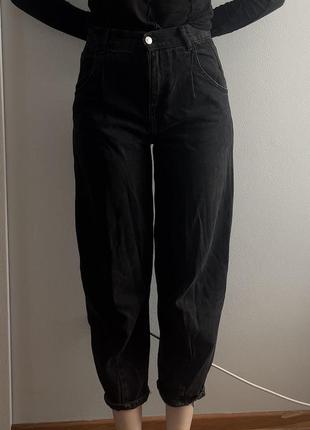 Черные джинсы с высокой талией bershka1 фото
