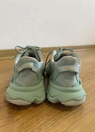 Кросівки adidas ozweego celox мʼятного кольору6 фото