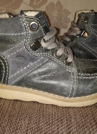 Фирменние кожание ботинки для модника