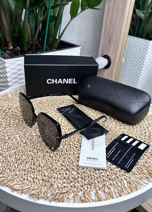 Сонцезахисні окуляри повний комплект в стилі chanel