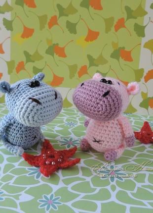 Маленький бегемотик вязаная игрушка