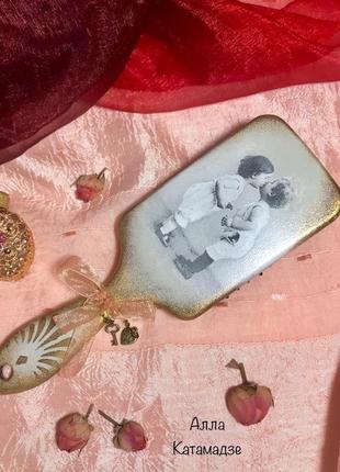 Масажна щітка для волосся