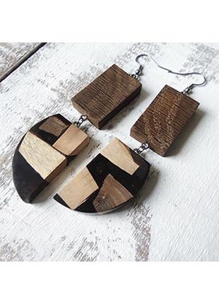 Довгі сережки з деревини дуба та ювелірної смоли - оригінальний подарунок дівчині1 фото