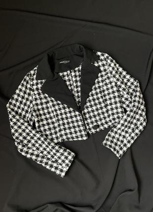 Укороченный твидовый пиджак в гусиную лапку6 фото