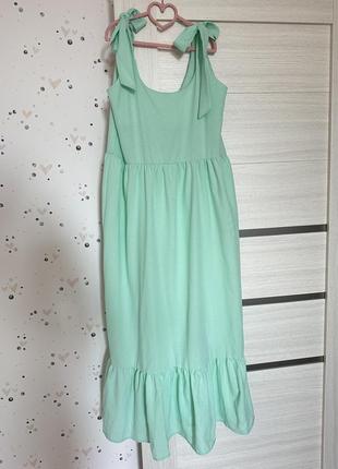 Сарафан ніжного кольору