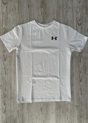 Футболка under armour біла