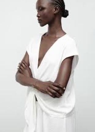 Блуза zara без рукавов с завязкой на поясе