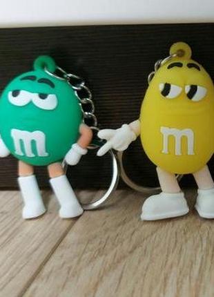 Силіконовий брелок m&m's