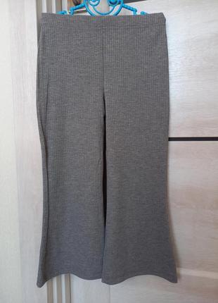 Фирменные модные серые школьные брюки брюки трикотажные клеш широкие кюлоты в рубчик 4-5 лет 1101 фото