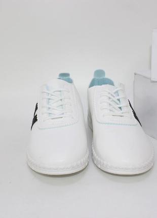 Білі легкі кеди на шнурках, кросівки білі4 фото