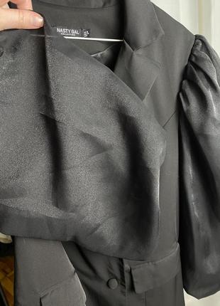 Чорний піджак подовжений блейзер з пишними рукавами7 фото